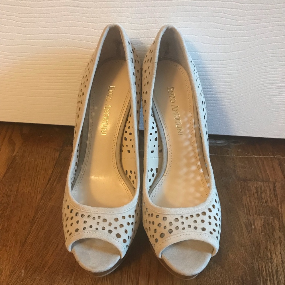 Enzo Angiolini Tan Suede Pumps